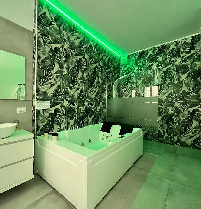 Ca Foscari Harmony Jacuzzi Apartment-1